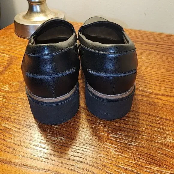 Clarks Sharon Gracie Loafers | W 9.5M | Elegant Style Meets All-Day Comfort - Picture 9 of 9